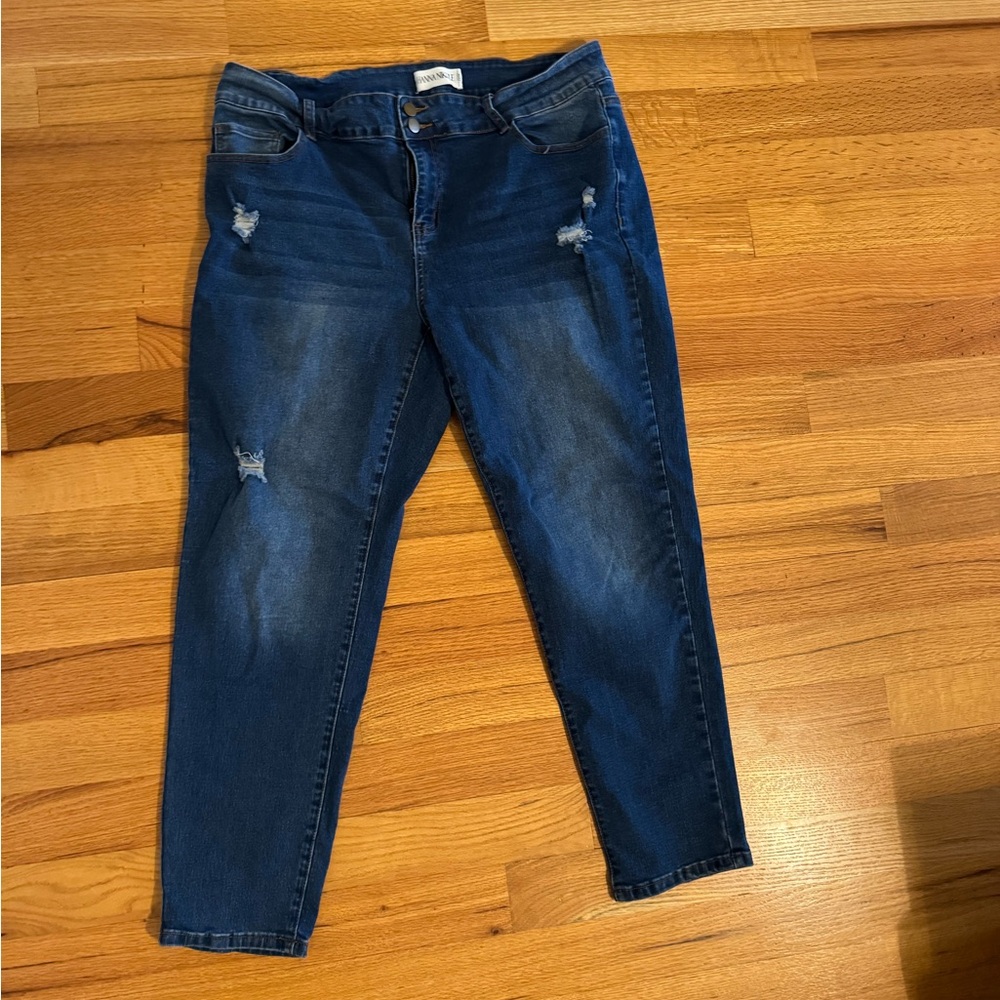 Stylish Blue Distressed Skinny Jeans